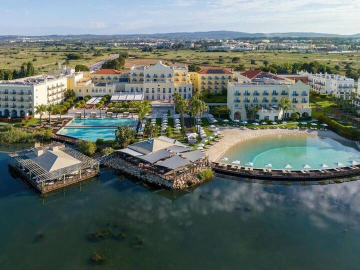 Domes Lake Algarve