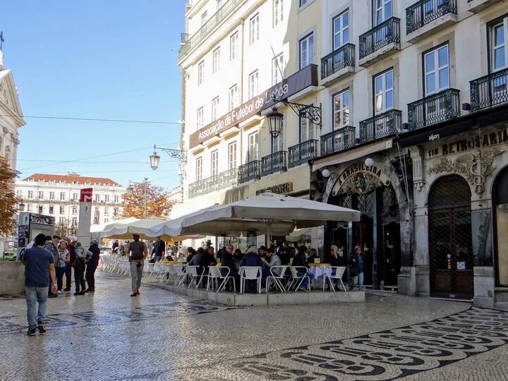 Chiado In Lissabon Portugal 360