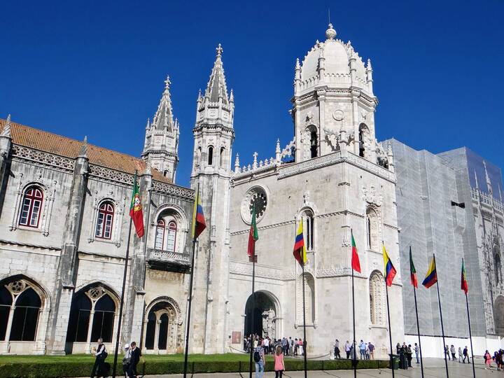 Klosterkirche Santa Maria De Belem In Lissabon Portugal 360